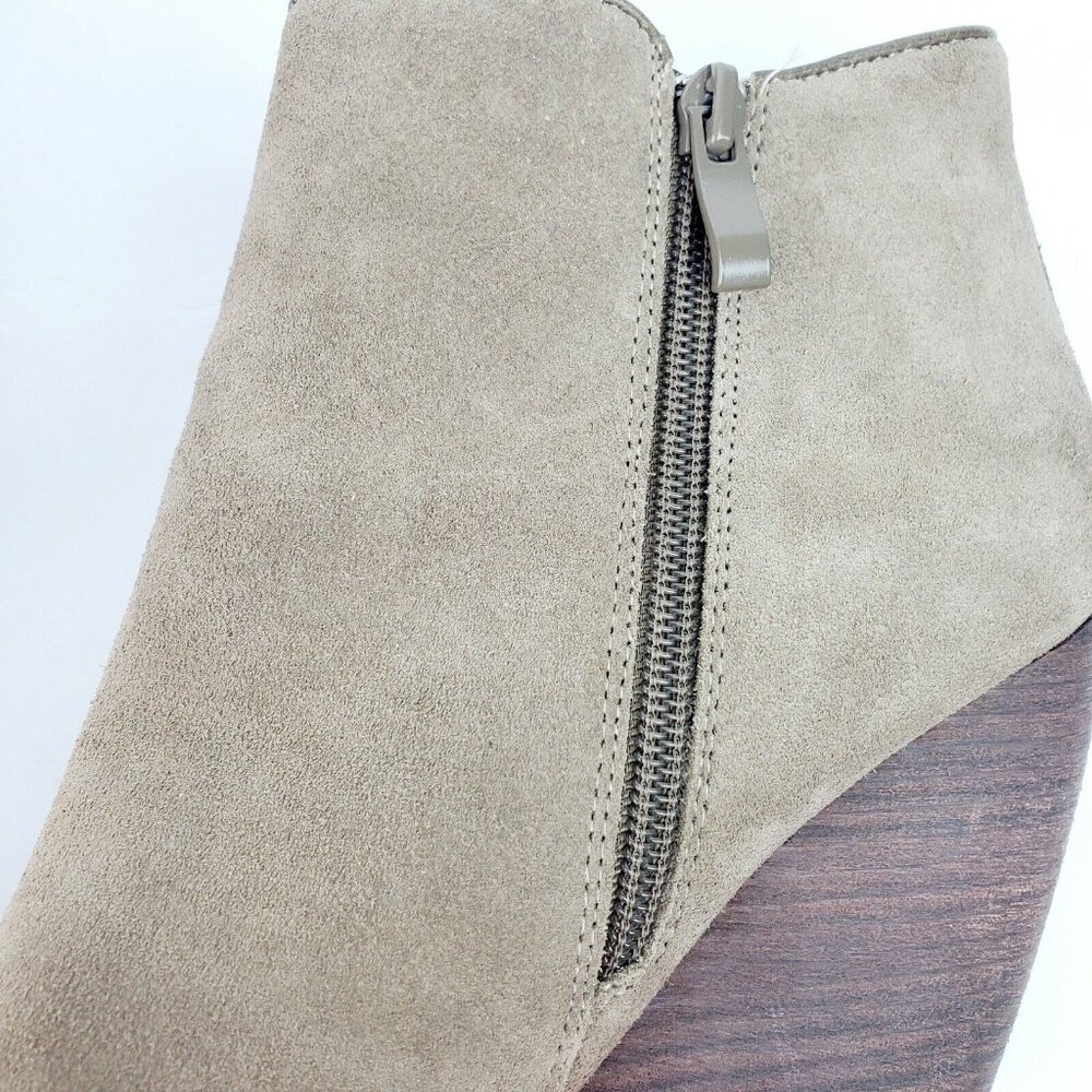 Very Volatile Whitby Boots Khaki Distressed Suede Leather Wedge Booties Sz 10 - Picture 7 of 12